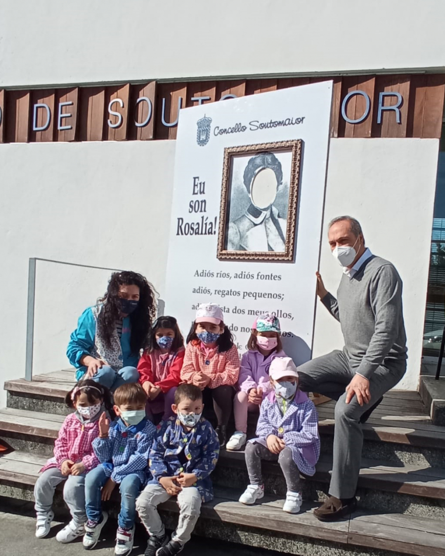 A Escola Infantil de Romariz no día de Rosalía de Castro